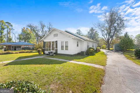 2 Finch St, Portal, GA 30450