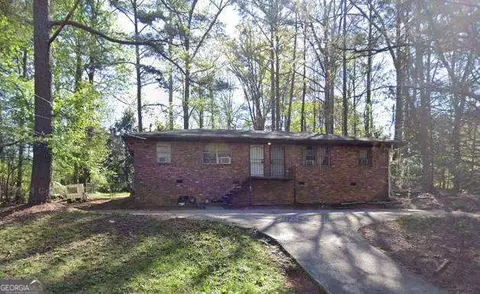 6421 Raymond Ter, Union City, GA 30291