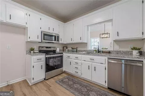 Kitchen - 704 Jay St, Canton, GA 30115 photo 4 of 4