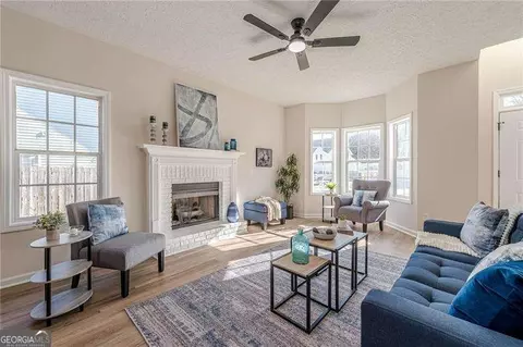 Living - 704 Jay St, Canton, GA 30115 photo 1 of 3