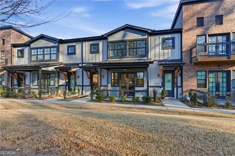 937 Willingham Dr #7, Hapeville, GA 30354