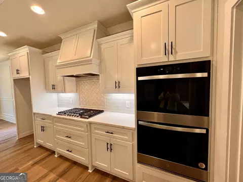 Kitchen - 865 Elder Dr, Jefferson, GA 30549 photo 5 of 15