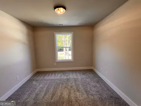 Bedroom - 865 Elder Dr, Jefferson, GA 30549 photo 6 of 7
