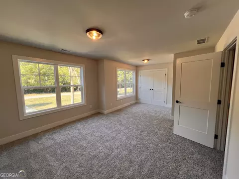 Bedroom - 865 Elder Dr, Jefferson, GA 30549 photo 4 of 7