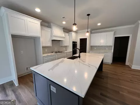 Kitchen - 865 Elder Dr, Jefferson, GA 30549 photo 6 of 15