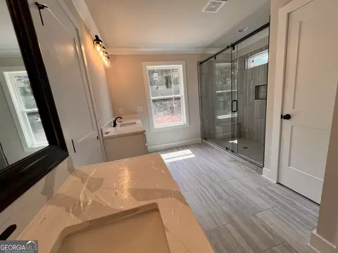 Bath - 865 Elder Dr, Jefferson, GA 30549 photo 6 of 10