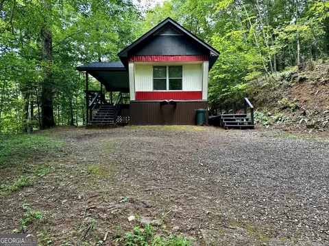 4395 White Oak Dr, Hiawassee, GA 30546