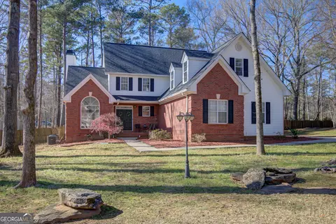 105 Jay Trl, Fayetteville, GA 30215