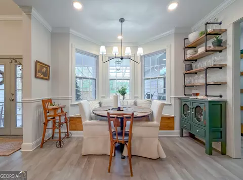 Dining - 100 Robin, Bainbridge, GA 39817 photo 1 of 3