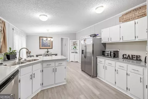 126 Loggins Trl, Commerce, GA 30529 photo 13