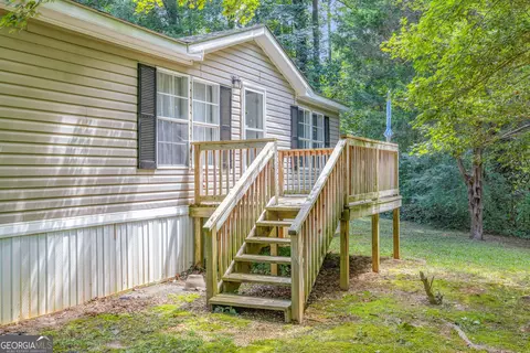 126 Loggins Trl, Commerce, GA 30529 photo 2