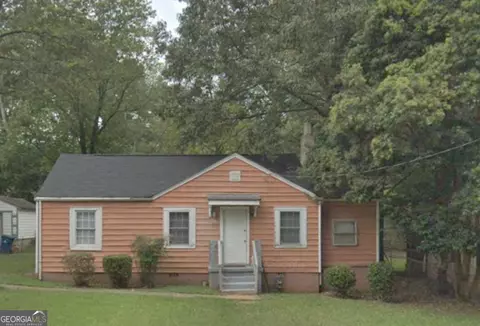 2153 Pinehurst Dr, East Point, GA 30344