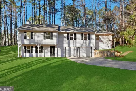 915 Wyntuck Dr NW, Kennesaw, GA 30152