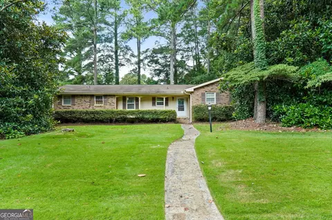 124 Hickory Dr, Peachtree City, GA 30269