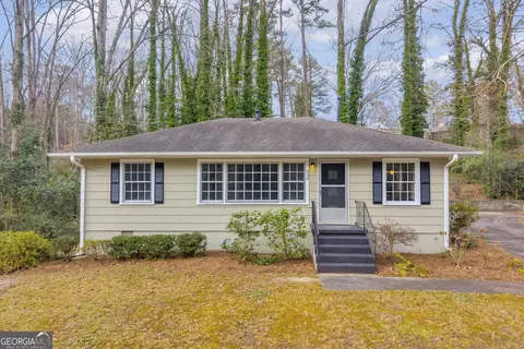 998 Rosedale St, Toccoa, GA 30577