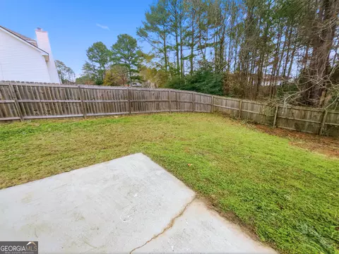 Exterior - 836 Tara Bnd, Hampton, GA 30228 photo 4 of 6