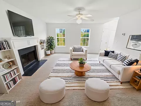 Living - 836 Tara Bnd, Hampton, GA 30228 photo 1 of 3