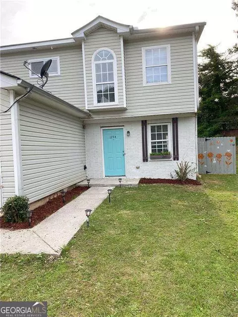 1754 Soapstone Ct, Decatur, GA 30034