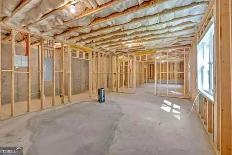 1065 Low Water Xing NW, Acworth, GA 30101