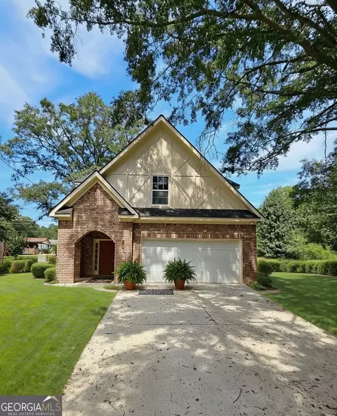 38 Head St, Mcdonough, GA 30253