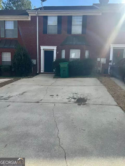 5723 Windfall Ln, Lithonia, GA 30058