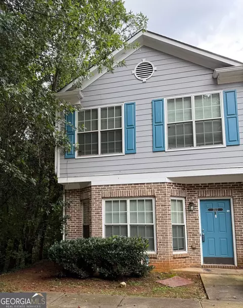 2502 Walden Lake Dr, Decatur, GA 30035