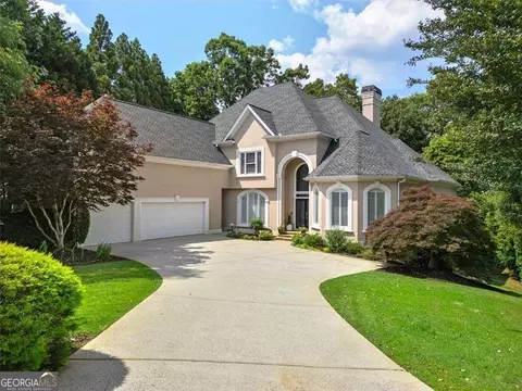 9745 Autry Falls Dr, Alpharetta, GA 30022
