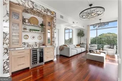 905 Juniper St NE #705, Atlanta, GA 30309