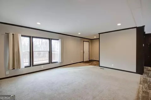 Living - 257 Iris Dr, Demorest, GA 30535 photo 3 of 3