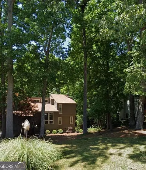 2225 Smoke Stone Cir, Marietta, GA 30062
