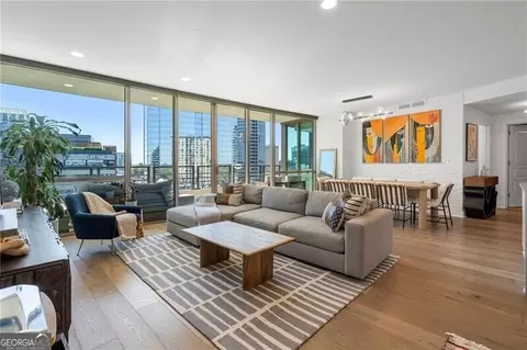 700 Park Regency Pl NE #1503, Atlanta, GA 30326