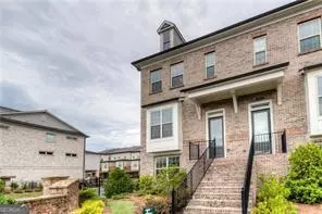 1002 Township Sq, Alpharetta, GA 30022
