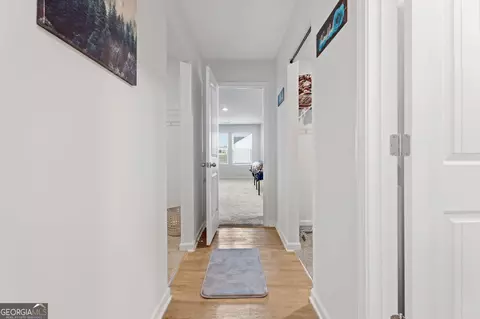 Entry Way - 321 Kirts Rdg, Jackson, GA 30233 photo 8 of 12