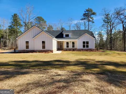 606 Dean Patrick, Locust Grove, GA 30248