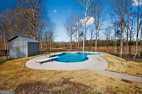 Exterior - 440 448 Kimbrough Rd, Lagrange, GA 30240 photo 17 of 21