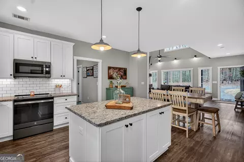 Kitchen - 440 448 Kimbrough Rd, Lagrange, GA 30240 photo 1 of 5