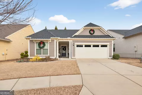 5713 Cypress Bluff Ln, Hoschton, GA 30548