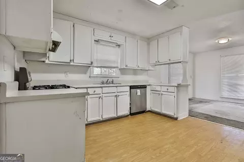 Kitchen - 440 Freestone Dr, Newnan, GA 30265 photo 1 of 2