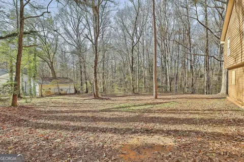 Exterior - 440 Freestone Dr, Newnan, GA 30265 photo 3 of 6