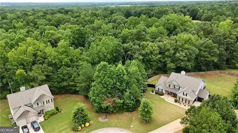 305 Vantage Pt, Locust Grove, GA 30248