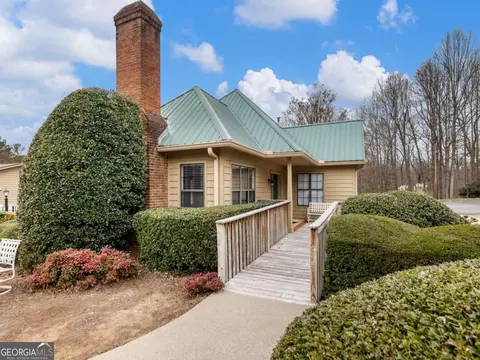 2235 Old Hamilton Pl #100B, Gainesville, GA 30507