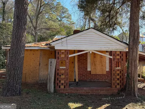 1154 Bartlett St, Macon, GA 31204