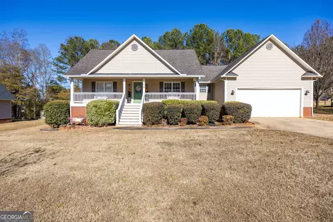 509 Aarons Cir, Gray, GA 31032