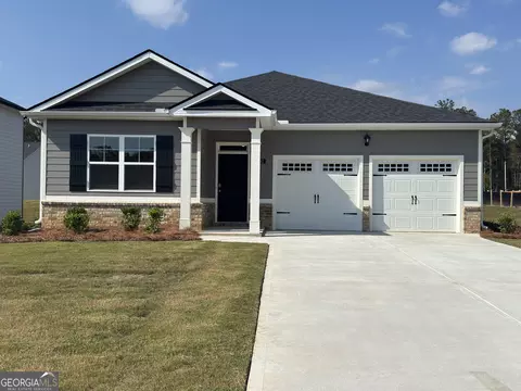147 Oakchase Park Ln, Hampton, GA 30228