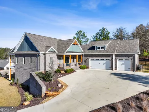 1675 Currahee Club Dr, Toccoa, GA 30577