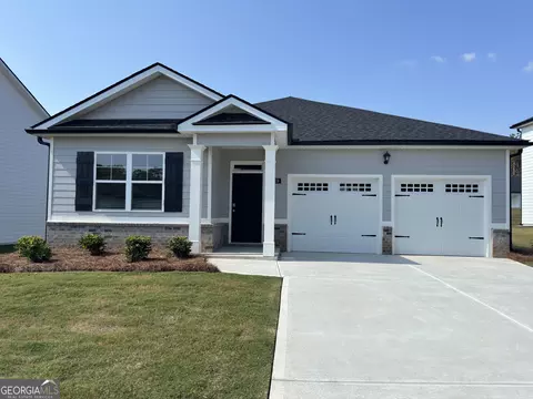 139 Oakchase Park Ln, Hampton, GA 30228