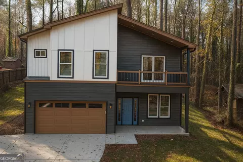 2905 Jodeco Dr, Jonesboro, GA 30236