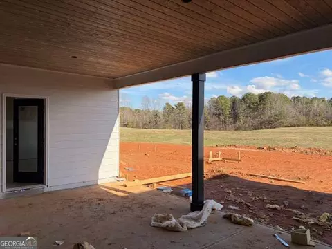 735 Lake Circle Rd, Buchanan, GA 30113