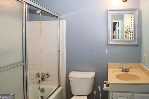 Bath - 3462 Fairview Rd, Covington, GA 30016 photo 6 of 7