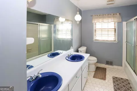 Bath - 3462 Fairview Rd, Covington, GA 30016 photo 1 of 7